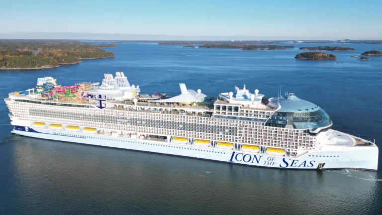 World's largest cruise ship: Icon of the Seas